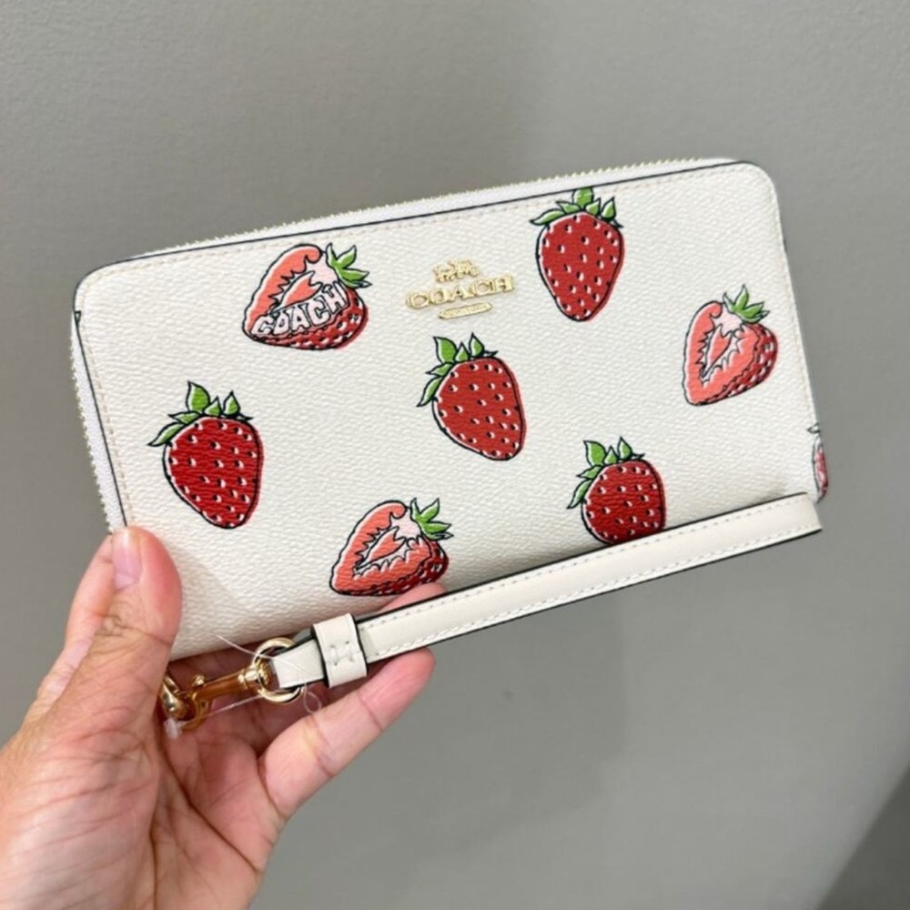 Coach CAO90 Long Zip Around Wallet With Strawberry Print